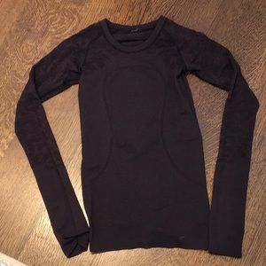 Lulu Lemon long sleeve